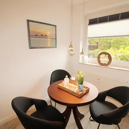 Strandoase Apartment *